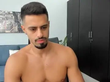 Chaturbate Live Porn of thiago_driussi