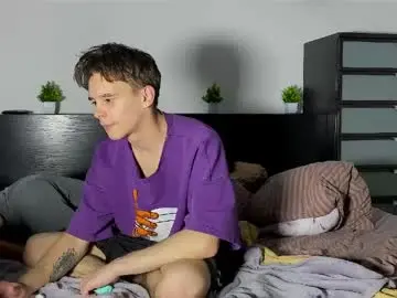 Chaturbate Free Porn Cam of kevin_do0