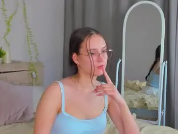 Chaturbate Live Porn of shei1a_shy