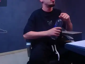 Chaturbate Live Sex of enzorace