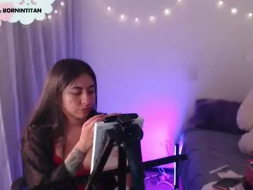 Chaturbate Live Sex Cam of bornintitan2