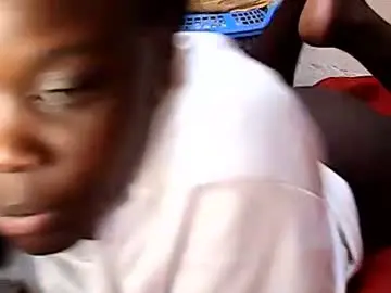 Chaturbate Watch Live Sex Cams of ebony_vellyn20