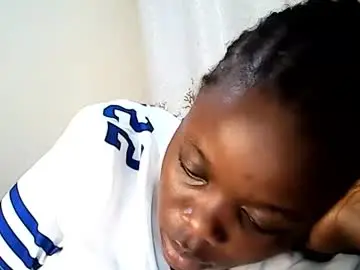 Chaturbate Free Live Porn of ebony_vellyn20