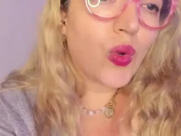 Chaturbate Nude Webcam of naty__mature_