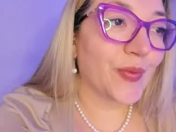 Chaturbate Live Sex Cam of naty__mature_