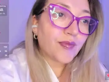 Chaturbate Sex Chat of naty__mature_