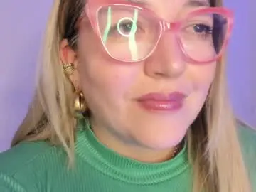 Chaturbate Sex Chat of naty__mature_