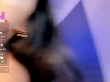 Chaturbate Live Sex Cam of aliice_smithh