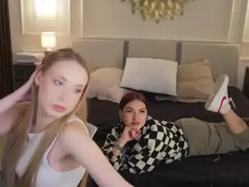 Chaturbate Free Porn Cam of bright_diamonds_054