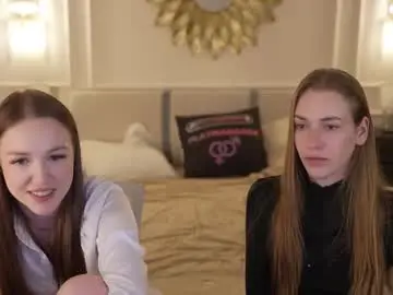 Chaturbate Nude Webcam of bright_diamonds_054