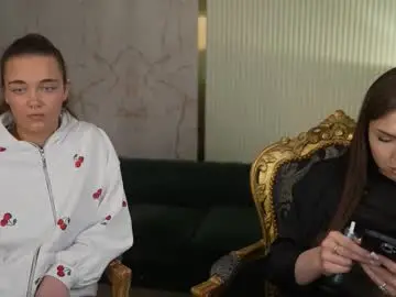 Chaturbate Live Sex Cam of bright_diamonds_054