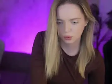 Chaturbate Nude Webcam of bright_diamonds_054