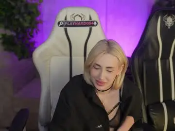 Chaturbate Sex Cam of bright_diamonds_054