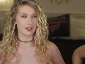 Chaturbate Free Porn Cam of bright_diamonds_054