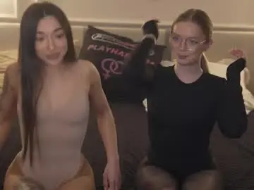 Chaturbate Live Sex Cam of bright_diamonds_054