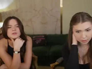 Chaturbate Live Sex Cam of bright_diamonds_054