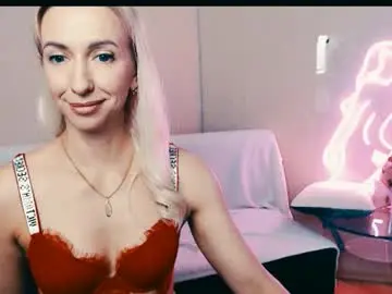 Chaturbate Adult Webcams of cute_smile_shy