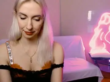 Chaturbate Watch Live Sex Cams of cute_smile_shy