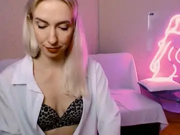 Chaturbate Adult Webcam of cute_smile_shy