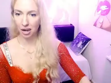 Chaturbate Live Sex Cam of cute_smile_shy