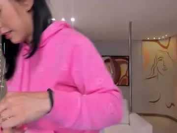 Chaturbate Live Sex Cam of lizzhamilton_