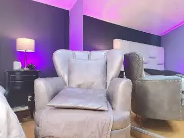 Chaturbate Live Sex Cam of samanthamilf__