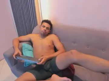 Chaturbate Watch Live Sex Cams of theo_morris