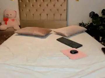 Chaturbate Adult Video Chat of angie_modelo