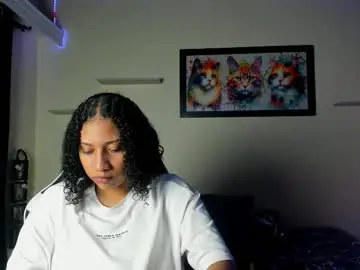 Chaturbate Sex Cam of meredit_cristi23