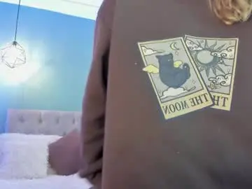 Chaturbate Watch Live Sex Cams of nora_vennucci