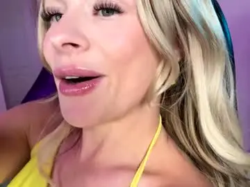 Chaturbate Watch Live Sex Cams of oliviaowens