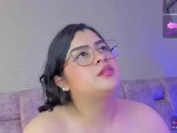Chaturbate Sex Cam of emilyboobss