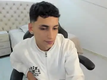 Chaturbate Free Porn Cam of jhoanleandro
