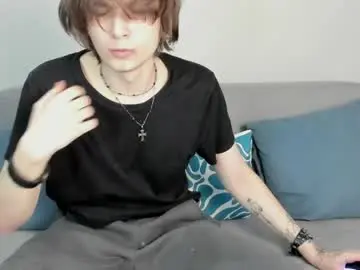 Chaturbate Live Sex Cam of lazydarkknight