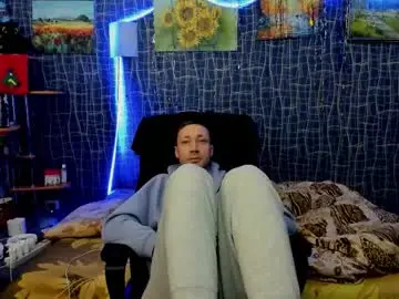 Chaturbate Live Sex Cam of cuteboy228