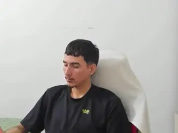 Chaturbate Live Porn of daniel_443