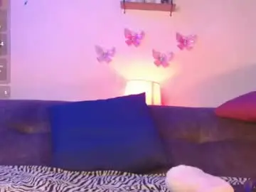 Chaturbate Watch Live Sex Cams of izan_02