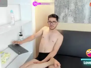 Chaturbate Live Sex Cam of matthew_evans1