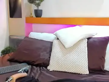 Chaturbate Nude Webcam of elizabethrouge_