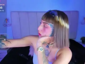 Chaturbate Sex Chat of gyal_8_