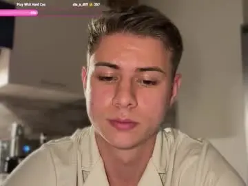 Chaturbate Live Sex Cam of 168gio