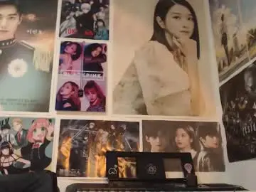 Chaturbate Free Porn Cam of _ariana03_