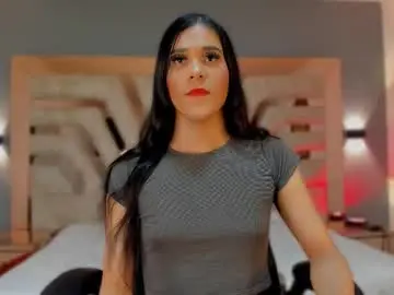 Chaturbate Nude Webcam of isa_little_star