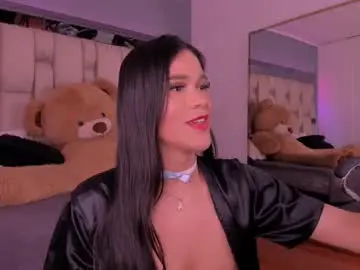 Chaturbate Nude Webcam of isa_little_star