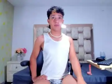 Chaturbate Live Sex Cam of mexwilliams