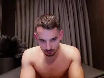 Chaturbate Live Sex Cam of antoniovalentinidiamond