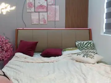 Chaturbate Live Sex Cam of caramelstorm