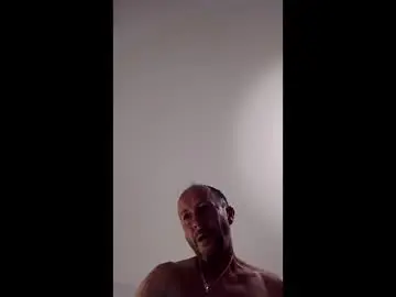 Chaturbate Free Porn Cam of sylvauvert70