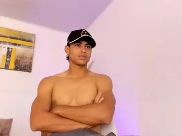 Chaturbate Live Sex of zander_2120