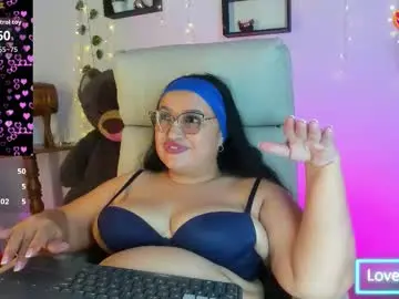 Chaturbate Live Sex Cam of gia_nahomi